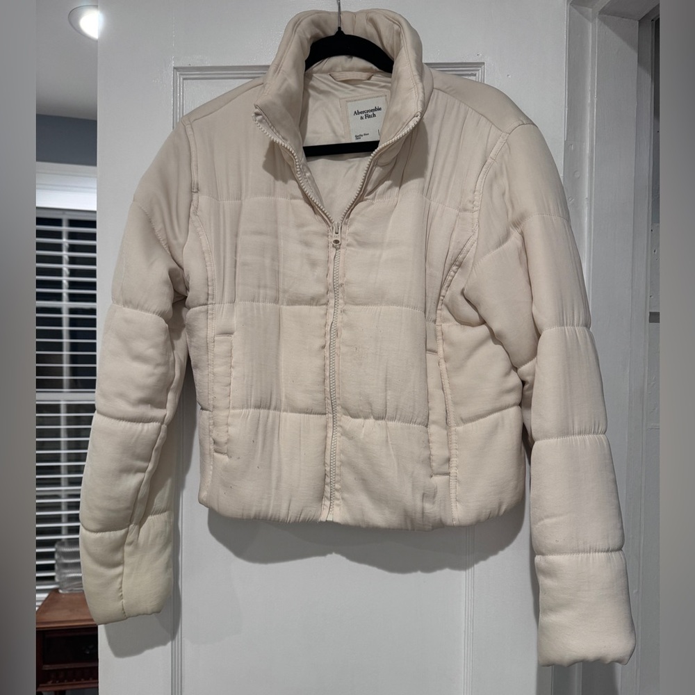 Abercrombie & Fitch Light Puffer Jacket